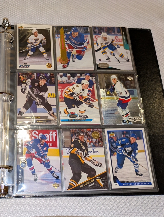 nhl hockey card binder Binder, Trading Card 9 Pocket with 50 Removable Sleeves Fits 900 Sport Cards, 3 Ring Card Holder Binder with Zipper, Collector Storage Album : Toys & Games Reinforced 7.6cm D Upper Deck 2024-25 Series 1